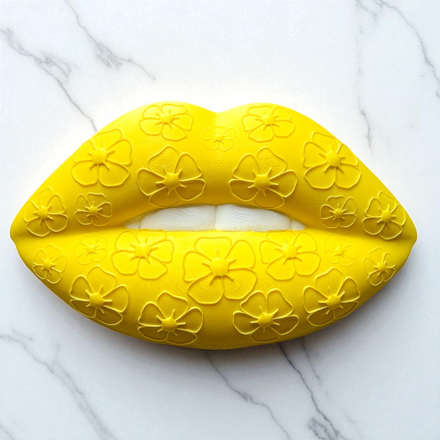 Yellow lip wall decor