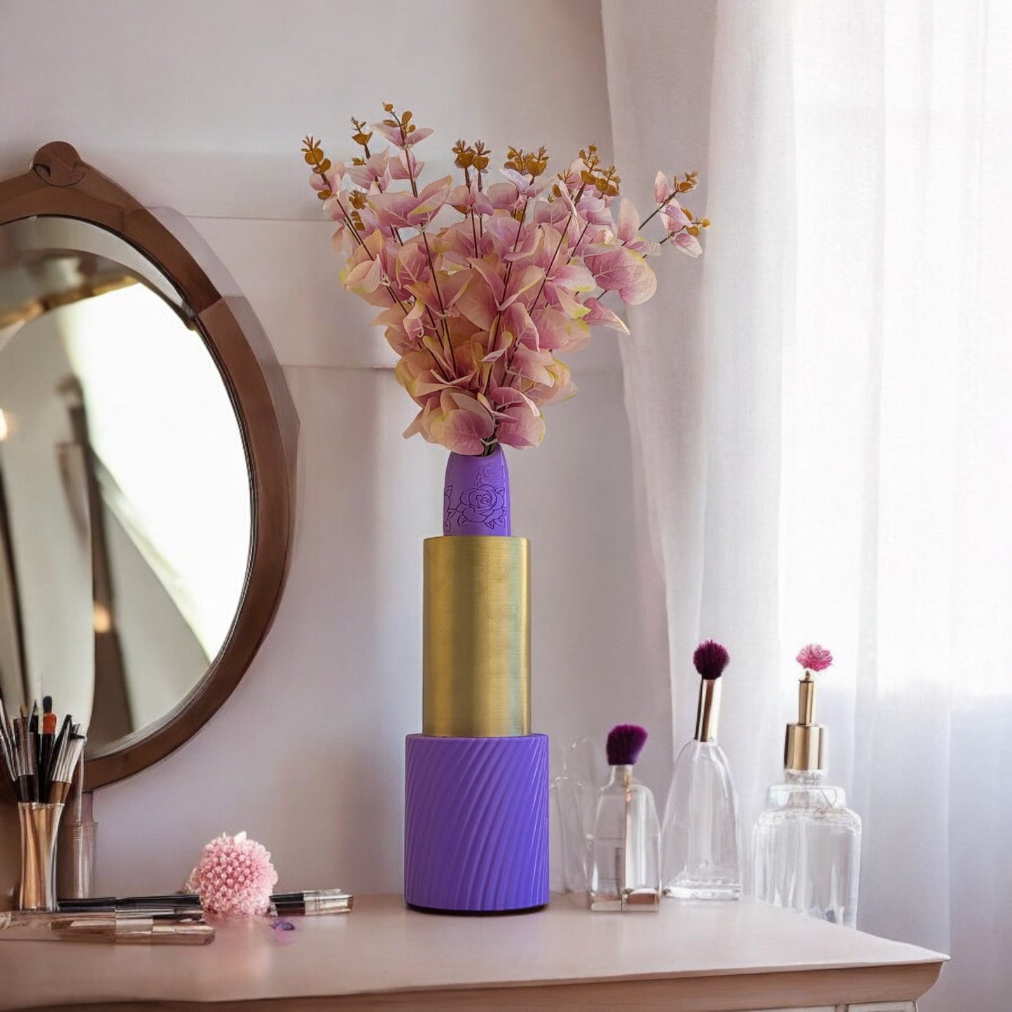 Purple Lipstick Decor