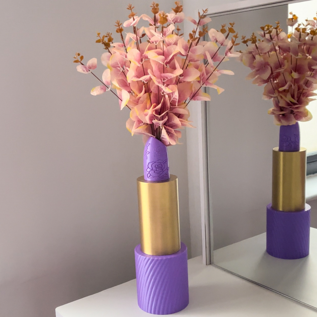 Purple Lipstick Decor