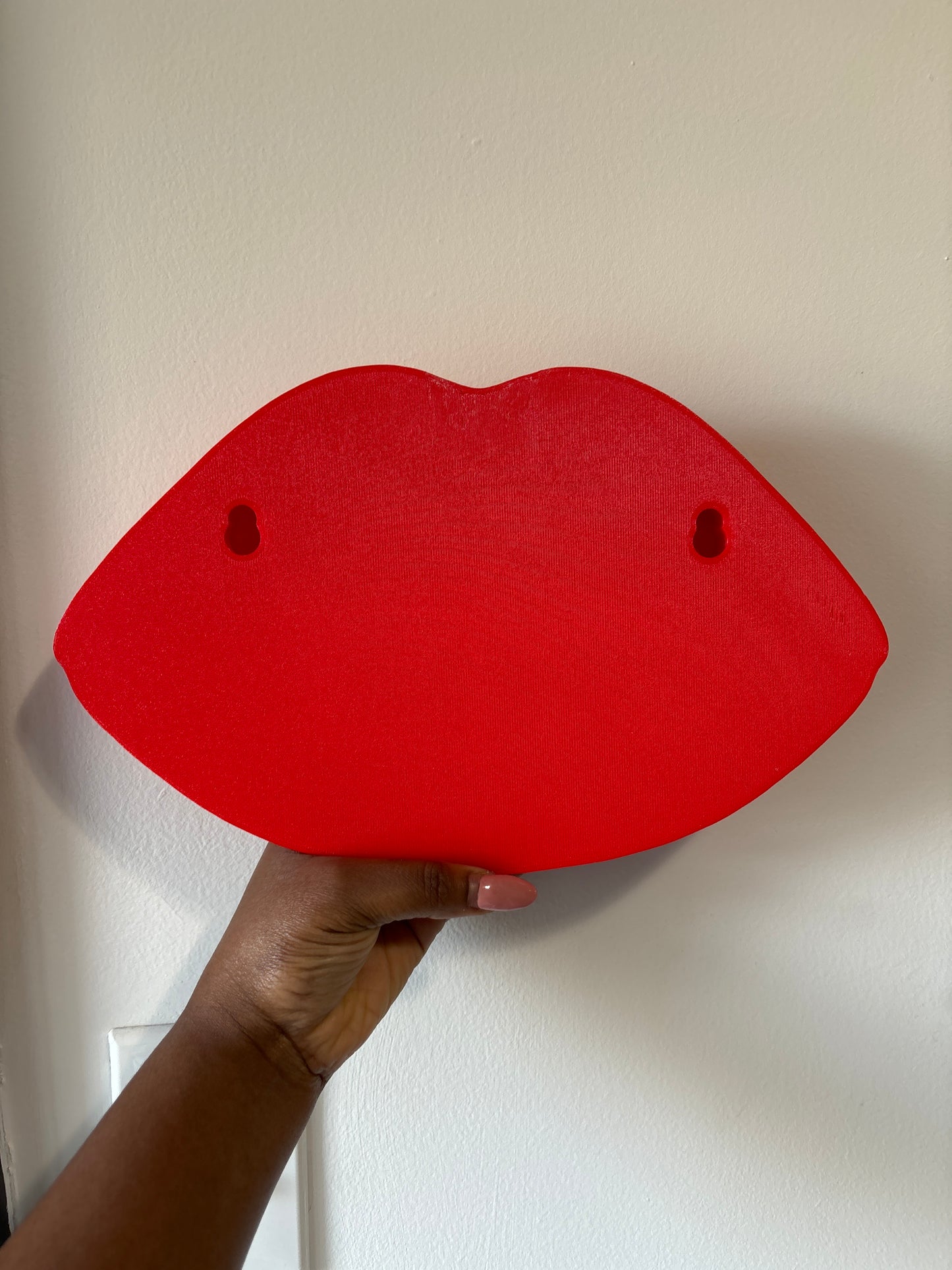 Red lip wall decor